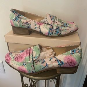 Floral dress loafers